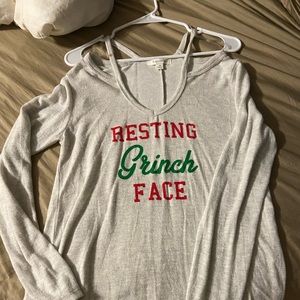 RESTING GRINCH FACE COZY GRAPHIC TEE